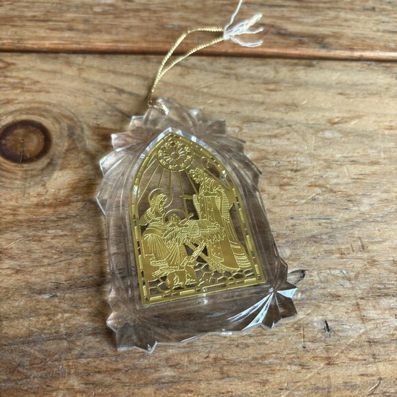 Lot of 2 Vtg Holy Family Nativity Christmas Ornaments Wood And Plastic/metal - Picture 4 of 9